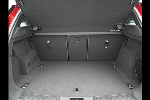 Land Rover Range Rover Evoque P300e AWD Plug In Hybrid 309pk Dealer O.H PHEV | Trekhaak Af Fabriek | Adaptive Cruise | Black Pack |  360 Camera | Meridian Sound | Lederen Sportstoelen Verwarmd | Apple Carplay | Blis | Navigatie | DAB | Land Rover Range Rover Evoque P300e AWD Plug In Hybrid 309pk Dealer O.H PHEV | Trekhaak Af Fabriek | Adaptive Cruise | Black Pack |  360 Camera | Meridian Sound | Lederen Sportstoelen Verwarmd | Apple Carplay | Blis | Navigatie | DAB |
