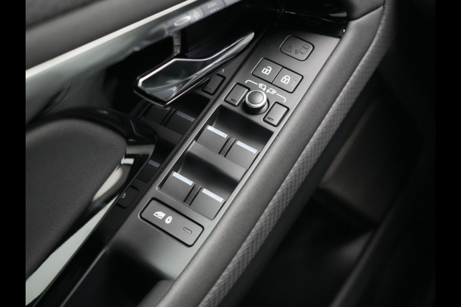 Land Rover Range Rover Evoque P300e AWD Plug In Hybrid 309pk Dealer O.H PHEV | Trekhaak Af Fabriek | Adaptive Cruise | Black Pack |  360 Camera | Meridian Sound | Lederen Sportstoelen Verwarmd | Apple Carplay | Blis | Navigatie | DAB | Land Rover Range Rover Evoque P300e AWD Plug In Hybrid 309pk Dealer O.H PHEV | Trekhaak Af Fabriek | Adaptive Cruise | Black Pack |  360 Camera | Meridian Sound | Lederen Sportstoelen Verwarmd | Apple Carplay | Blis | Navigatie | DAB |