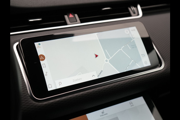 Land Rover Range Rover Evoque P300e AWD Plug In Hybrid 309pk Dealer O.H PHEV | Trekhaak Af Fabriek | Adaptive Cruise | Black Pack |  360 Camera | Meridian Sound | Lederen Sportstoelen Verwarmd | Apple Carplay | Blis | Navigatie | DAB | Land Rover Range Rover Evoque P300e AWD Plug In Hybrid 309pk Dealer O.H PHEV | Trekhaak Af Fabriek | Adaptive Cruise | Black Pack |  360 Camera | Meridian Sound | Lederen Sportstoelen Verwarmd | Apple Carplay | Blis | Navigatie | DAB |
