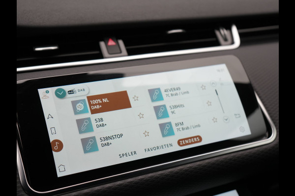 Land Rover Range Rover Evoque P300e AWD Plug In Hybrid 309pk Dealer O.H PHEV | Trekhaak Af Fabriek | Adaptive Cruise | Black Pack |  360 Camera | Meridian Sound | Lederen Sportstoelen Verwarmd | Apple Carplay | Blis | Navigatie | DAB | Land Rover Range Rover Evoque P300e AWD Plug In Hybrid 309pk Dealer O.H PHEV | Trekhaak Af Fabriek | Adaptive Cruise | Black Pack |  360 Camera | Meridian Sound | Lederen Sportstoelen Verwarmd | Apple Carplay | Blis | Navigatie | DAB |