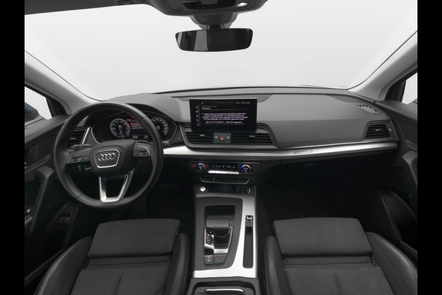 Audi Q5 Sportback 55 TFSI e Quattro S-Line Plug in Hybrid PHEV | Trekhaak af Fabriek | Alcantara Sportstoelen Verwarmd | Adaptive Cruise | Apple Carplay | Virtual | Navigatie | Camera | DAB |