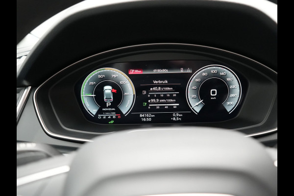 Audi Q5 Sportback 55 TFSI e Quattro S-Line Plug in Hybrid PHEV | Trekhaak af Fabriek | Alcantara Sportstoelen Verwarmd | Adaptive Cruise | Apple Carplay | Virtual | Navigatie | Camera | DAB |