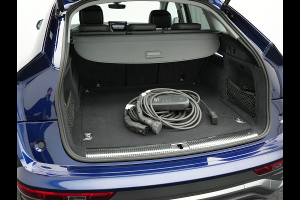 Audi Q5 Sportback 55 TFSI e Quattro S-Line Plug in Hybrid PHEV | Trekhaak af Fabriek | Alcantara Sportstoelen Verwarmd | Adaptive Cruise | Apple Carplay | Virtual | Navigatie | Camera | DAB |