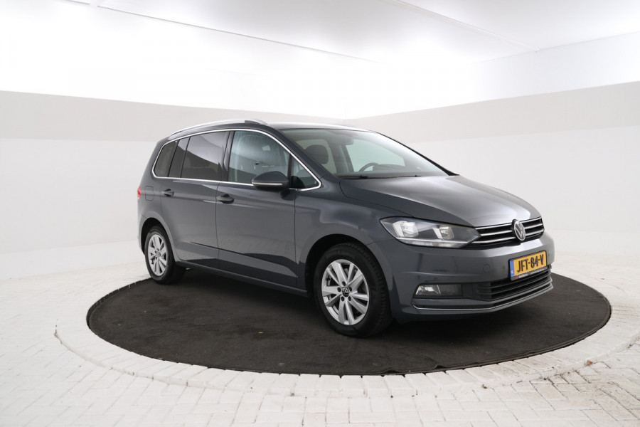 Volkswagen Touran 2.0 TDI SCR Highline 7p 7 persoons, apple carplay, navigatie,