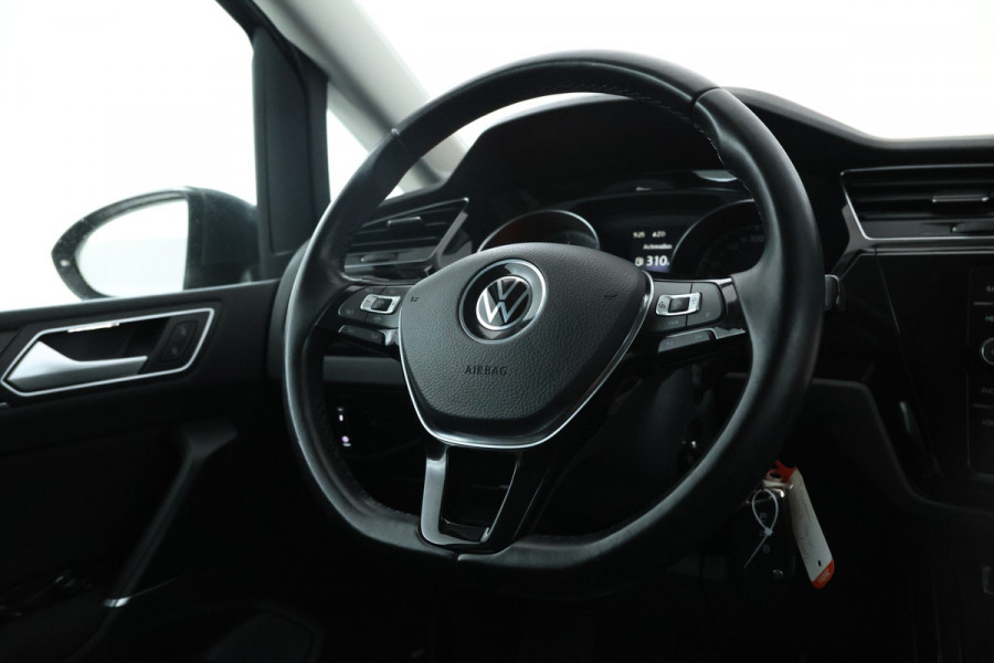Volkswagen Touran 2.0 TDI SCR Highline 7p 7 persoons, apple carplay, navigatie,