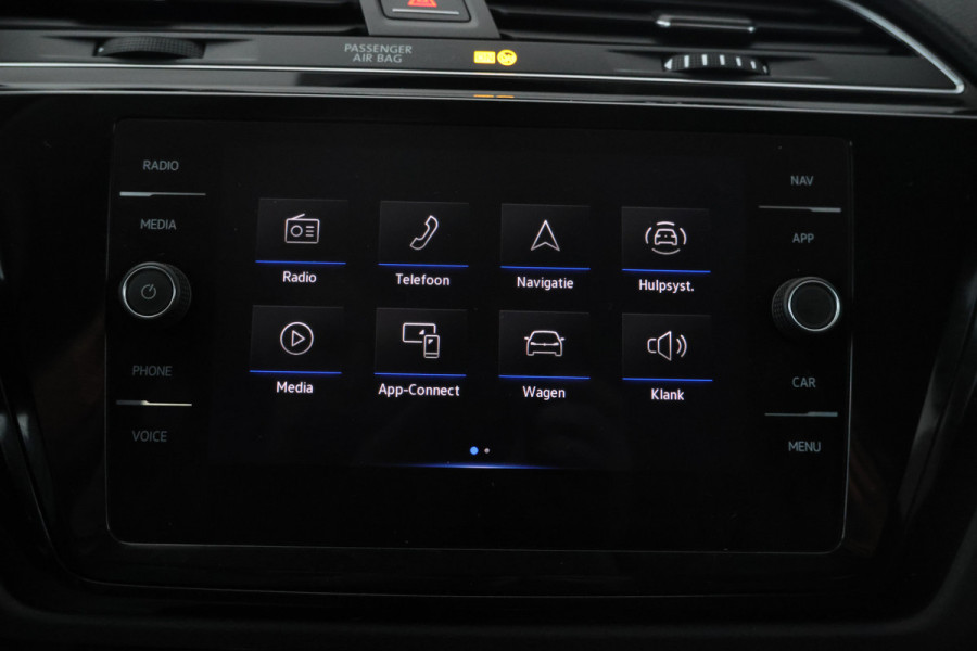 Volkswagen Touran 2.0 TDI SCR Highline 7p 7 persoons, apple carplay, navigatie,
