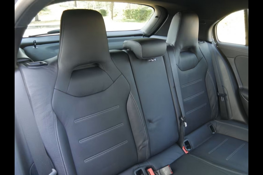 Mercedes-Benz A-Klasse 250e AMG ** LED, MBUX+, LEDER, DISTR, PANO, 2 zone AIRCO, 19-inch LMV, HuD,  ** 1e EIG - UNFALLFREI ** ** INFORMEER OOK NAAR ONZE AANTREKKELIJKE FINANCIAL-LEASE TARIEVEN **