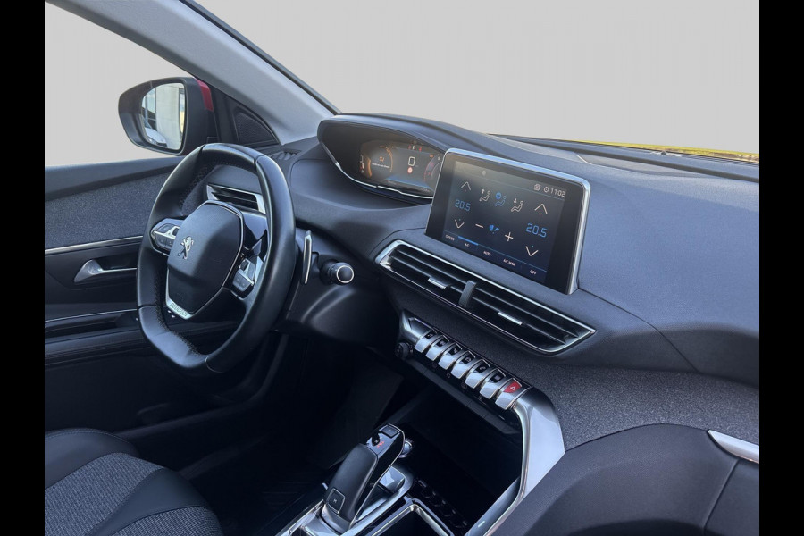 Peugeot 3008 1.2 PureTech Blue Lease Premium  | automaat | navigatie | 19" velgen | trekhaak