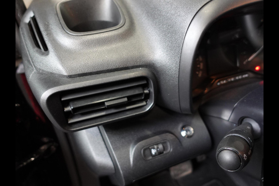 Citroën Berlingo 130PK Automaat L2 Navigatie Apple carplay/ Android Auto Cruise control Trekhaak parkeersensoren 3-Zits Euro6