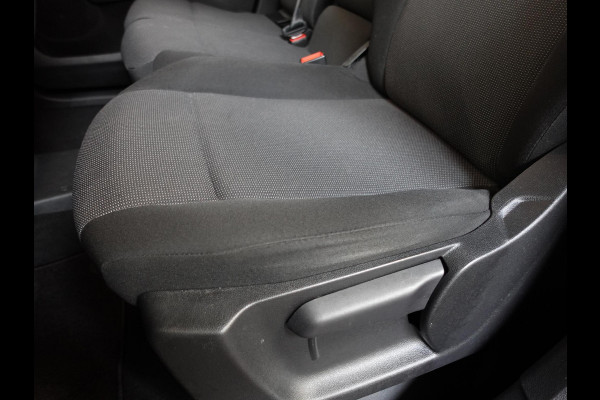 Citroën Berlingo 130PK Automaat L2 Navigatie Apple carplay/ Android Auto Cruise control Trekhaak parkeersensoren 3-Zits Euro6