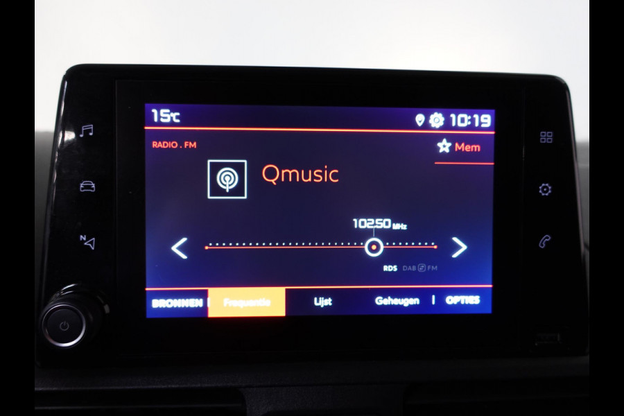 Citroën Berlingo 130PK Automaat L2 Navigatie Apple carplay/ Android Auto Cruise control Trekhaak parkeersensoren 3-Zits Euro6