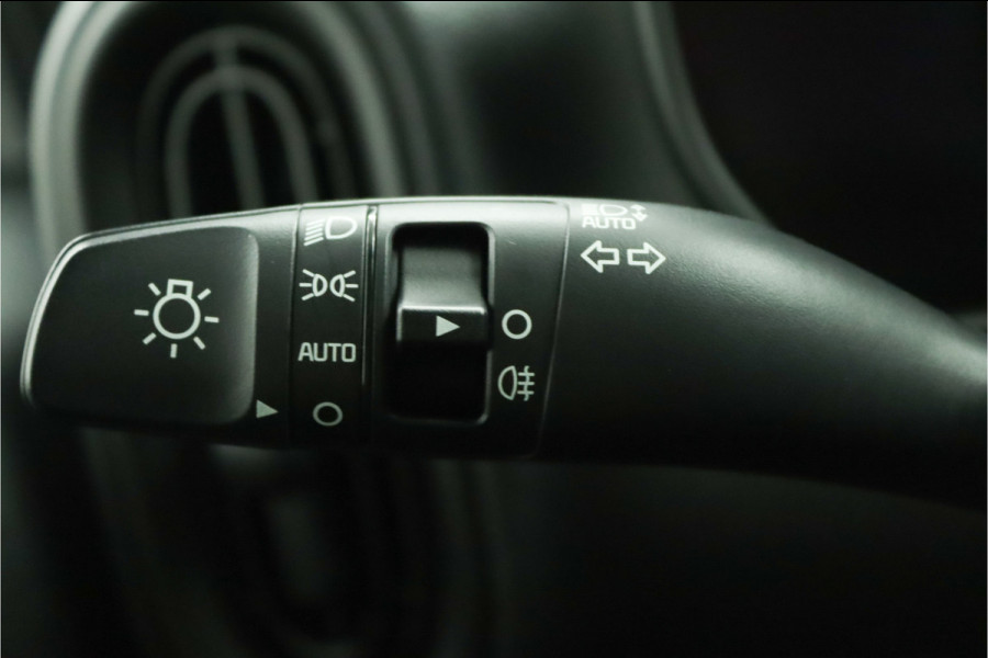 Kia Picanto 1.0 DPI DynamicLine Airco - Apple Carplay/Android Auto - Cruise Control - Navigatie - Fabrieksgarantie tot 10-2031