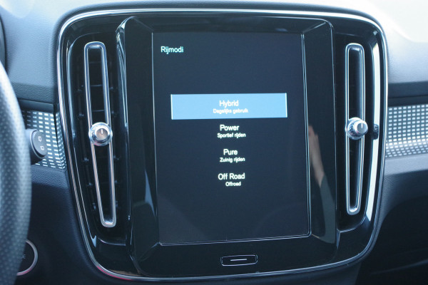 Volvo XC40 1.5 T5 Recharge R-Design 262 PK PHEV, Harman/Kardon Sound, Camera, Carplay, Leder-Alcantara