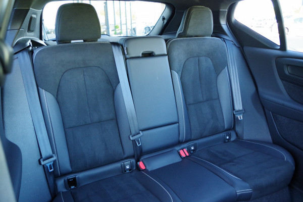 Volvo XC40 1.5 T5 Recharge R-Design 262 PK PHEV, Harman/Kardon Sound, Camera, Carplay, Leder-Alcantara