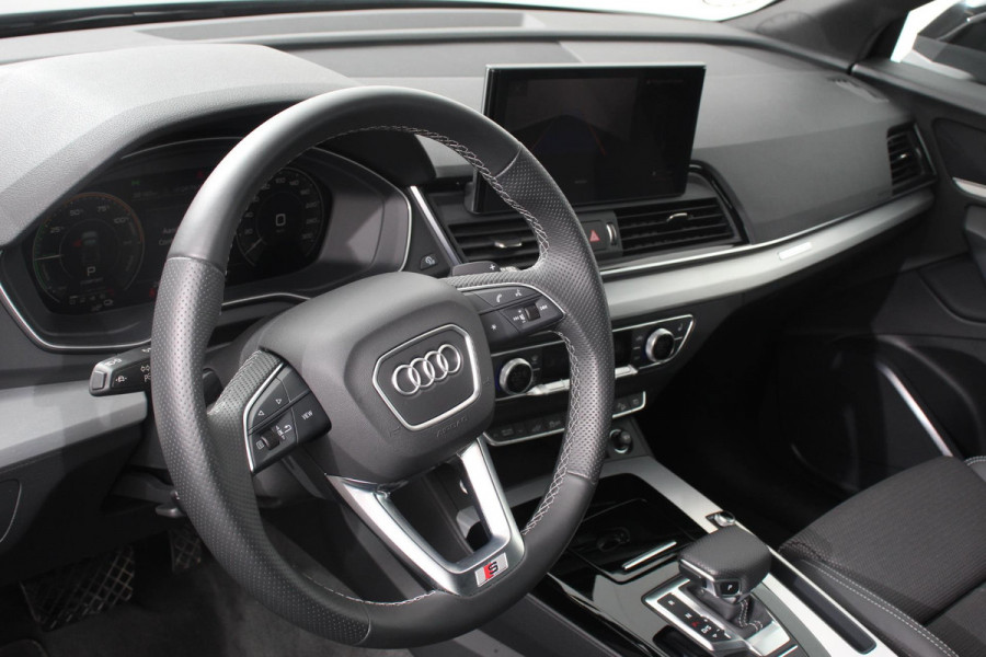Audi Q5 Sportback 50 TFSI e S Edition S-Tronic Plug in Hybrid | Navigatie | Climate Control | Camera | Adaptive Cruise Control | Elektrische Achterklep | Led Matrix | Stoelverwarming | Audi Q5 Sportback 50 TFSI e S Edition S-Tronic Plug in Hybrid | Navigatie | Climate Control | Camera | Adaptive Cruise Control | Elektrische Achterklep | Led Matrix | Stoelverwarming |