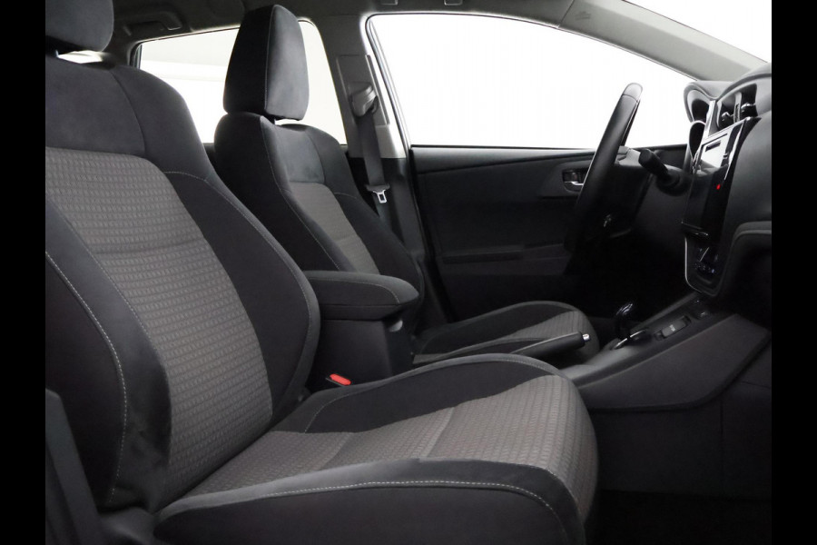 Toyota Auris Touring Sports 1.8 HYBRID DYNAMIC ULTIMATE AUTOM.GARANTIE 3-2027 CLIMA.CRUISE.BLACKLINE .