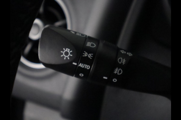Toyota Auris Touring Sports 1.8 HYBRID DYNAMIC ULTIMATE AUTOM.GARANTIE 3-2027 CLIMA.CRUISE.BLACKLINE .