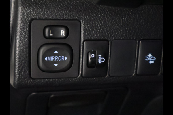 Toyota Auris Touring Sports 1.8 HYBRID DYNAMIC ULTIMATE AUTOM.GARANTIE 3-2027 CLIMA.CRUISE.BLACKLINE .