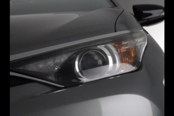 Toyota Auris Touring Sports 1.8 HYBRID DYNAMIC ULTIMATE AUTOM.GARANTIE 3-2027 CLIMA.CRUISE.BLACKLINE .