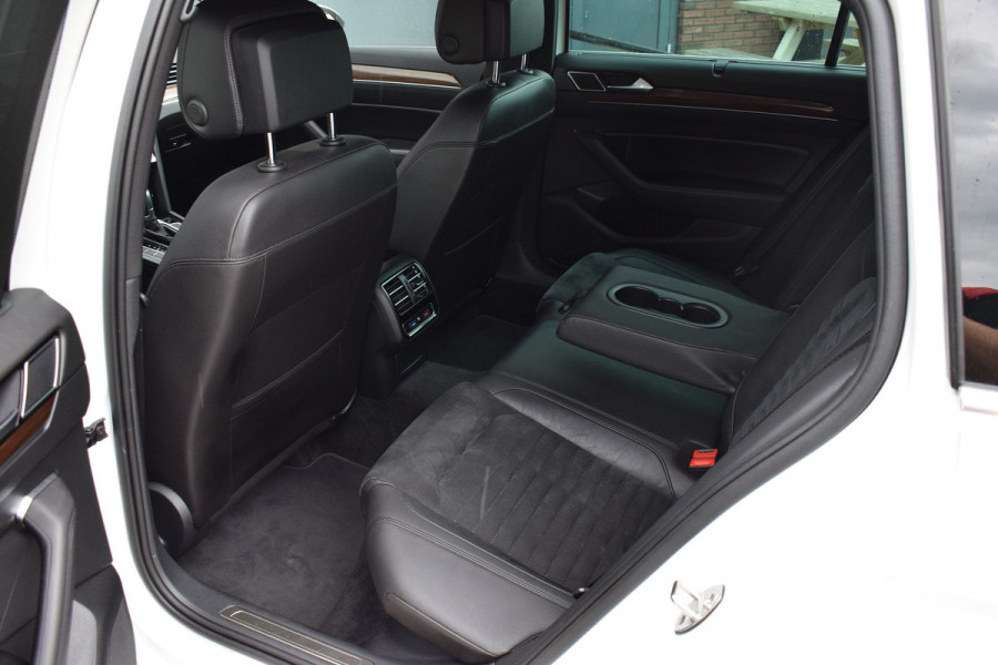 Volkswagen Passat Variant 1.4 TSI 150pk DSG R-line | BTW | Virtual | Camera