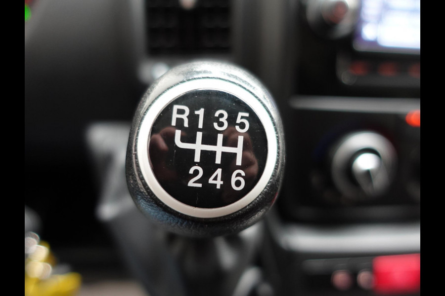 Citroën Jumper L2H2 120pk Navigatie Camera Airco Cruise control Trekhaak Sidebars 3-zits Euro6