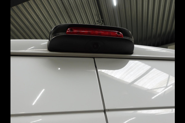 Citroën Jumper L2H2 120pk Navigatie Camera Airco Cruise control Trekhaak Sidebars 3-zits Euro6