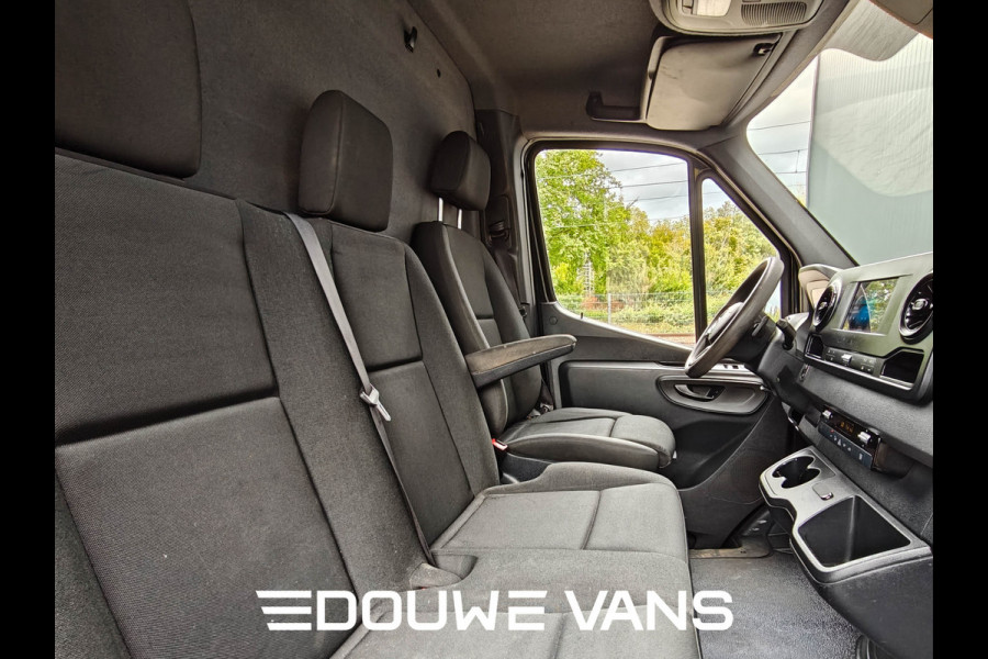 Mercedes-Benz Sprinter Automaat 214 L2 H2 MBUX Trekhaak Airco