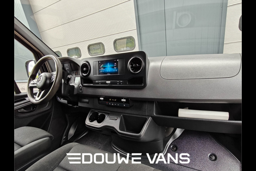 Mercedes-Benz Sprinter Automaat 214 L2 H2 MBUX Trekhaak Airco