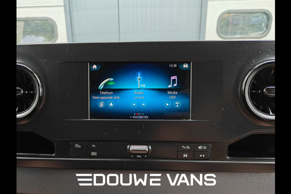 Mercedes-Benz Sprinter Automaat 214 L2 H2 MBUX Trekhaak Airco