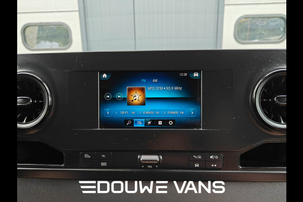 Mercedes-Benz Sprinter Automaat 214 L2 H2 MBUX Trekhaak Airco