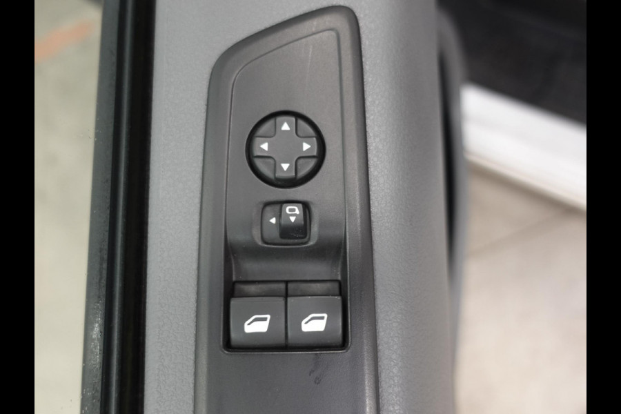 Citroën Jumpy 95pk L2 Airco Cruise control Parkeersensoren Euro6 Sidebars * Citroën Jumpy 95pk L2 Airco Cruise control Parkeersensoren Euro6 Sidebars *