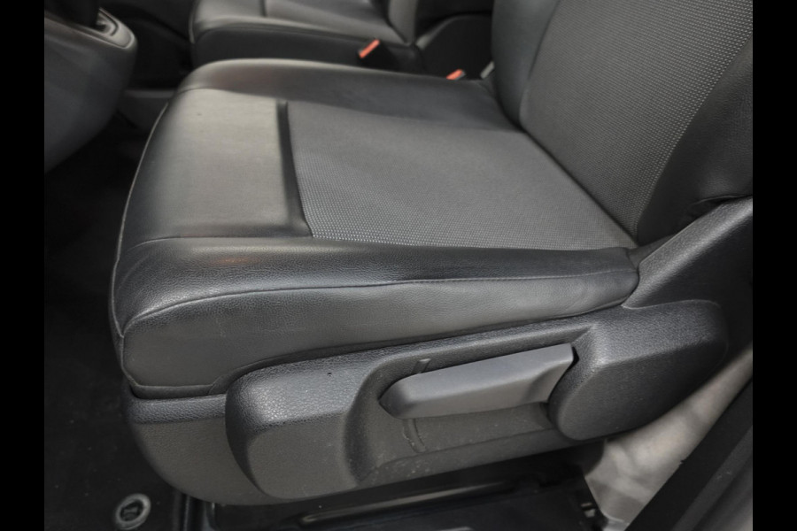 Citroën Jumpy 95pk L2 Airco Cruise control Parkeersensoren Euro6 Sidebars * Citroën Jumpy 95pk L2 Airco Cruise control Parkeersensoren Euro6 Sidebars *