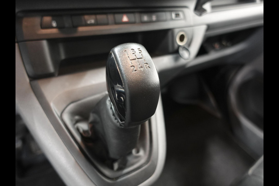Citroën Jumpy 95pk L2 Airco Cruise control Parkeersensoren Euro6 Sidebars * Citroën Jumpy 95pk L2 Airco Cruise control Parkeersensoren Euro6 Sidebars *