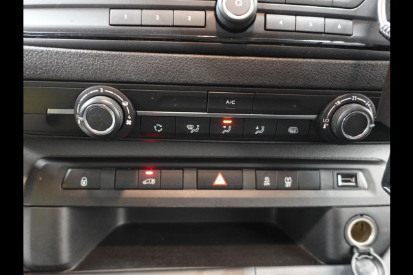 Citroën Jumpy 95pk L2 Airco Cruise control Parkeersensoren Euro6 Sidebars * Citroën Jumpy 95pk L2 Airco Cruise control Parkeersensoren Euro6 Sidebars *