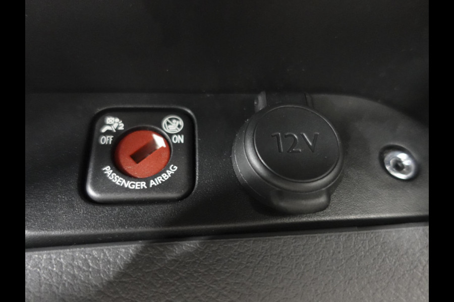 Citroën Jumpy 95pk L2 Airco Cruise control Parkeersensoren Euro6 Sidebars * Citroën Jumpy 95pk L2 Airco Cruise control Parkeersensoren Euro6 Sidebars *