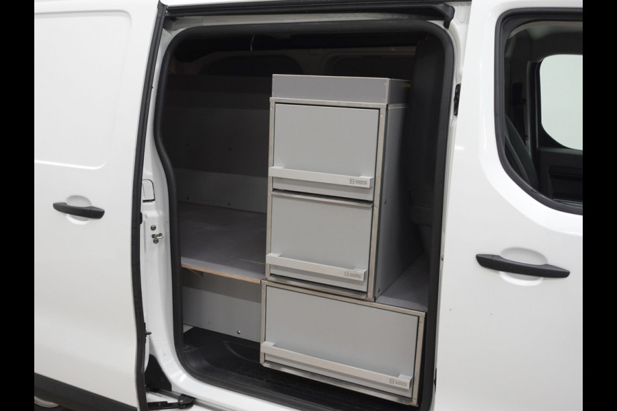 Citroën Jumpy 95pk L2 Airco Cruise control Parkeersensoren Euro6 Sidebars * Citroën Jumpy 95pk L2 Airco Cruise control Parkeersensoren Euro6 Sidebars *