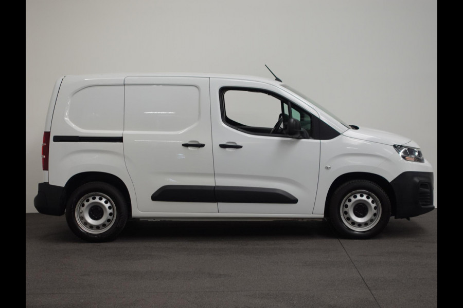 Citroën Berlingo L1H1 130pk Automaat Apple Carplay Cruise control Parkeersensoren 3-zits Airco Euro6