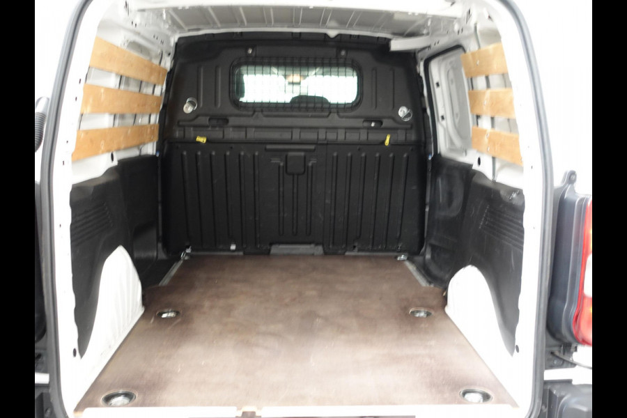 Citroën Berlingo L1H1 130pk Automaat Apple Carplay Cruise control Parkeersensoren 3-zits Airco Euro6