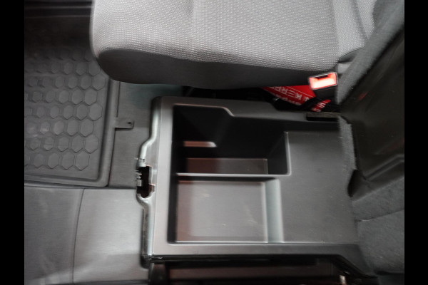 Citroën Berlingo L1H1 130pk Automaat Apple Carplay Cruise control Parkeersensoren 3-zits Airco Euro6