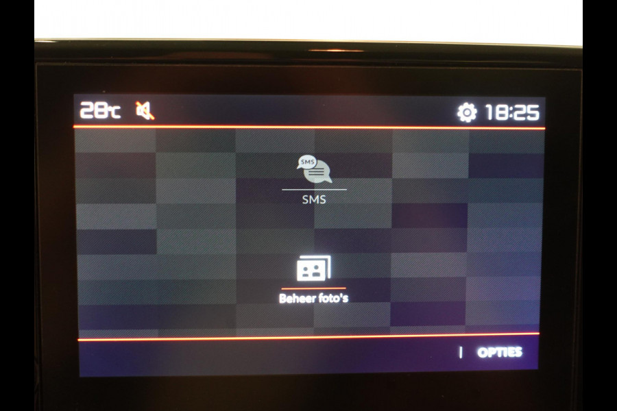 Citroën Berlingo L1H1 130pk Automaat Apple Carplay Cruise control Parkeersensoren 3-zits Airco Euro6