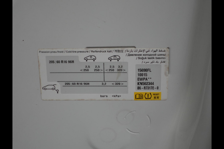 Citroën Berlingo L1H1 130pk Automaat Apple Carplay Cruise control Parkeersensoren 3-zits Airco Euro6