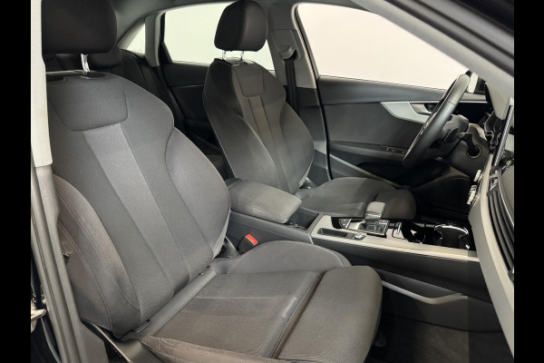 Audi A4 Limousine 35 TFSI Launch edition Business Automaat Navigatie Climate Control Trekhaak