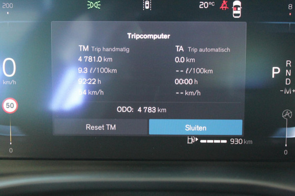 Volvo XC40 B4 211PK Automaat Plus Dark Google Infotainment / Verwarmbare voorruit / Semi elektrisch wegklapbare trekhaak / Elektrisch verstelbare voorstoelen met geheugen op de bestuurdersstoel