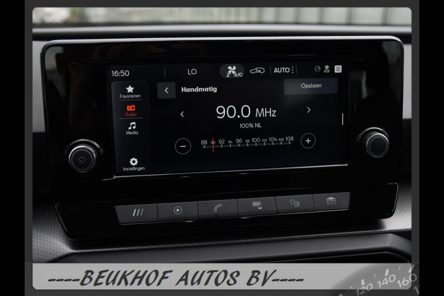 Seat Leon 1.0 TSI Style Business Intense Trekhaak Carplay Seat Leon 1.0 TSI Style Business Intense Trekhaak Carplay