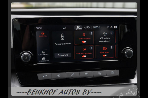 Seat Leon 1.0 TSI Style Business Intense Trekhaak Carplay Seat Leon 1.0 TSI Style Business Intense Trekhaak Carplay