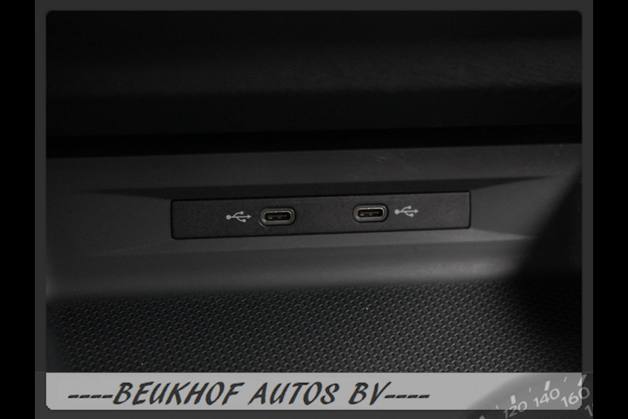 Seat Leon 1.0 TSI Style Business Intense Trekhaak Carplay Seat Leon 1.0 TSI Style Business Intense Trekhaak Carplay