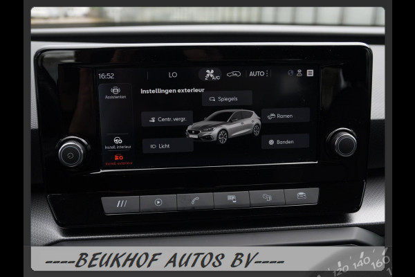 Seat Leon 1.0 TSI Style Business Intense Trekhaak Carplay Seat Leon 1.0 TSI Style Business Intense Trekhaak Carplay
