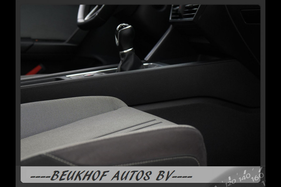 Seat Leon 1.0 TSI Style Business Intense Trekhaak Carplay Seat Leon 1.0 TSI Style Business Intense Trekhaak Carplay