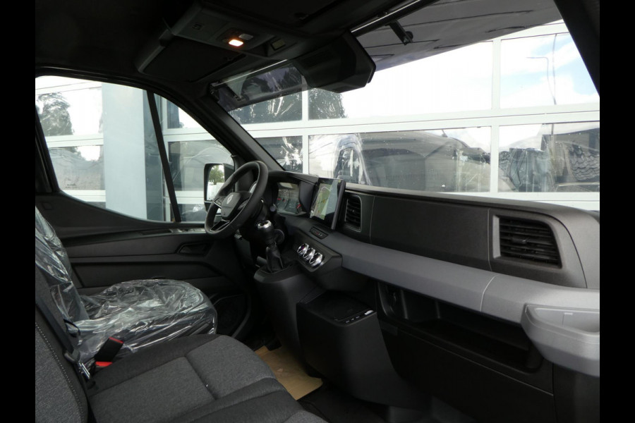 Renault Master T35 2.0 dCi 170 L2H2 BLACK EDITION, Airco LED, Camera, Navi, PDC.