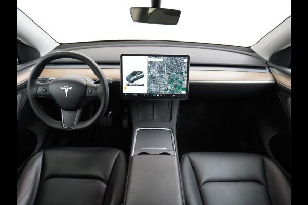 Tesla Model Y Long Range AWD 75kWh  Trekhaak Lmv 20" Wrmtepomp Leder Navi Ecc Premium Audio Stoel+Stuurverwarming Autopilot 3.0 Adaptieve Crui Memory Matrix Led Intel Atom® Processor Homelink 5 Achterbank verwarmd 4WD 1.600KG Trekgewicht